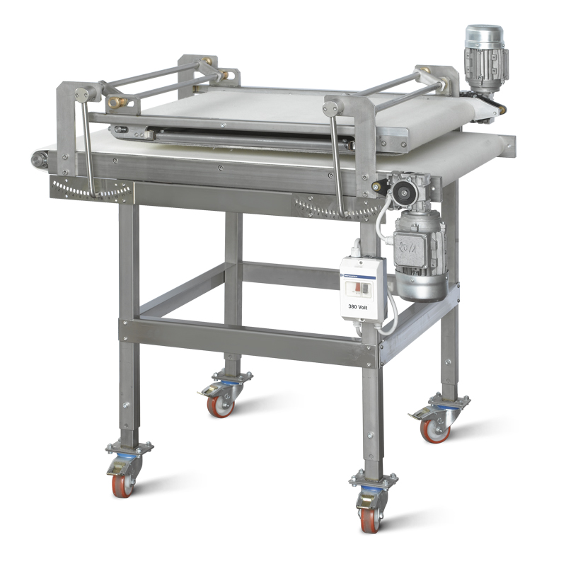 MOULDING BELT CONVEYOR WITH ADJUSTABLE PLATE XF70